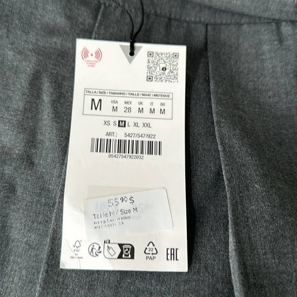 Grey skorts. Never been worn from Zara - Picture 3 of 4